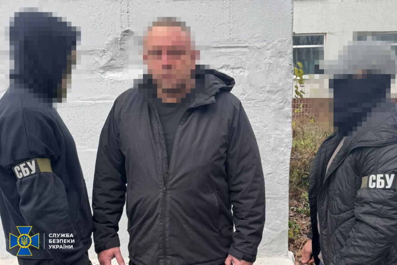 СБУ затримала агентів ФСБ, які допомагали росіянам атакувати оборонні рубежі Ізюму